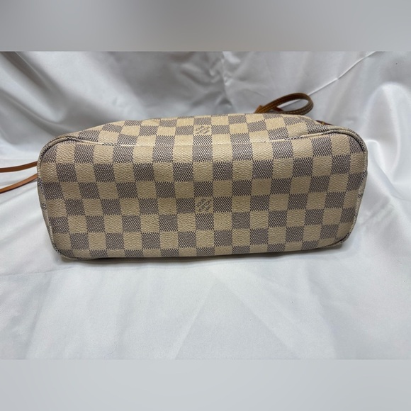 Checkered Brown and Tan Tote Bag - Picture 5 of 15